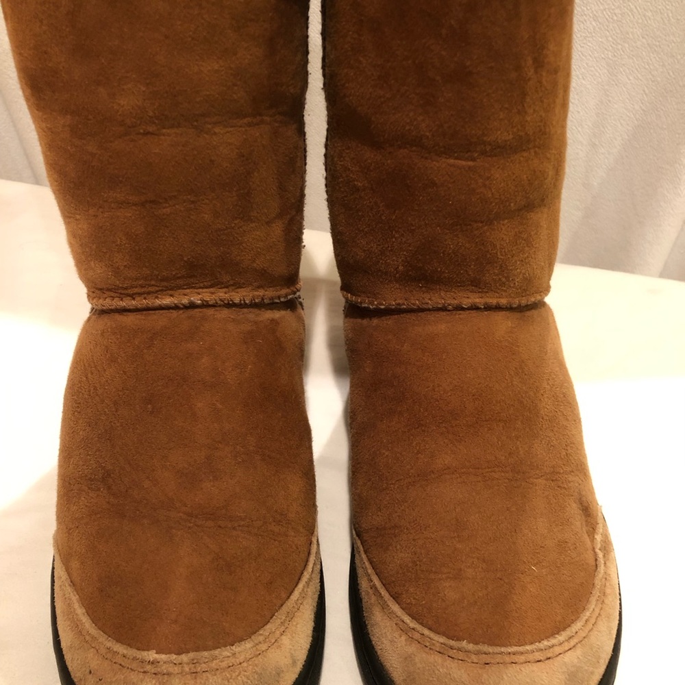 UGGS, authentic, women’s size 7 - Picture 6 of 7